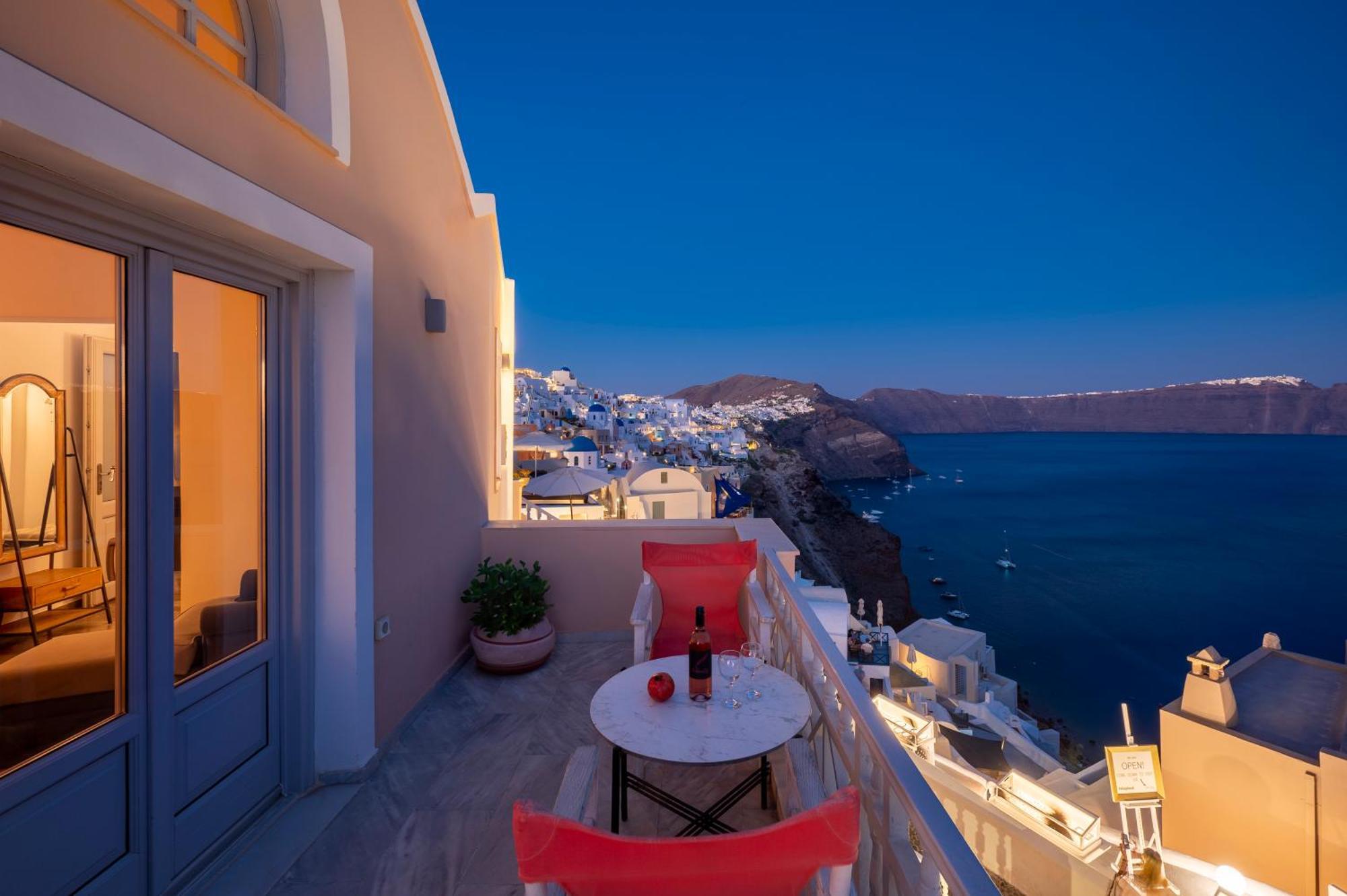 Sole D'Oro Sunset & Caldera View Grand Suite Oía Exterior photo